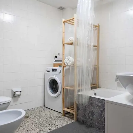 Lourmar Apartment *